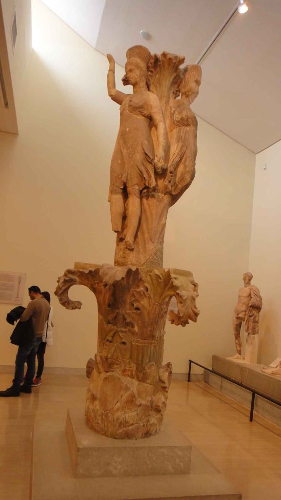 希臘 : 德爾菲 Delphi ——「世界的中心」