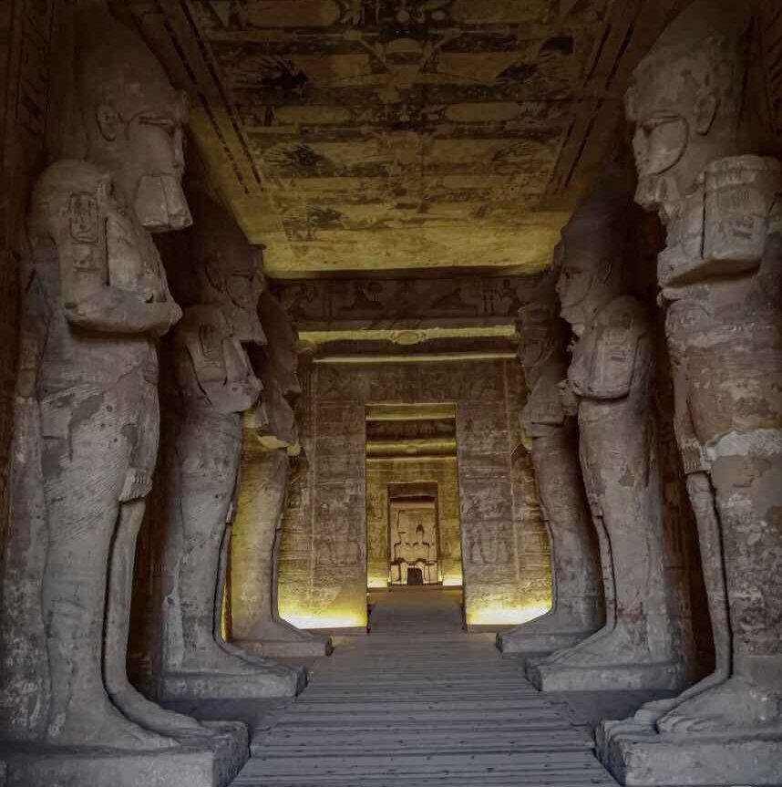 布辛貝神殿 Abu Simbel Temple : 法老的永恆榮耀