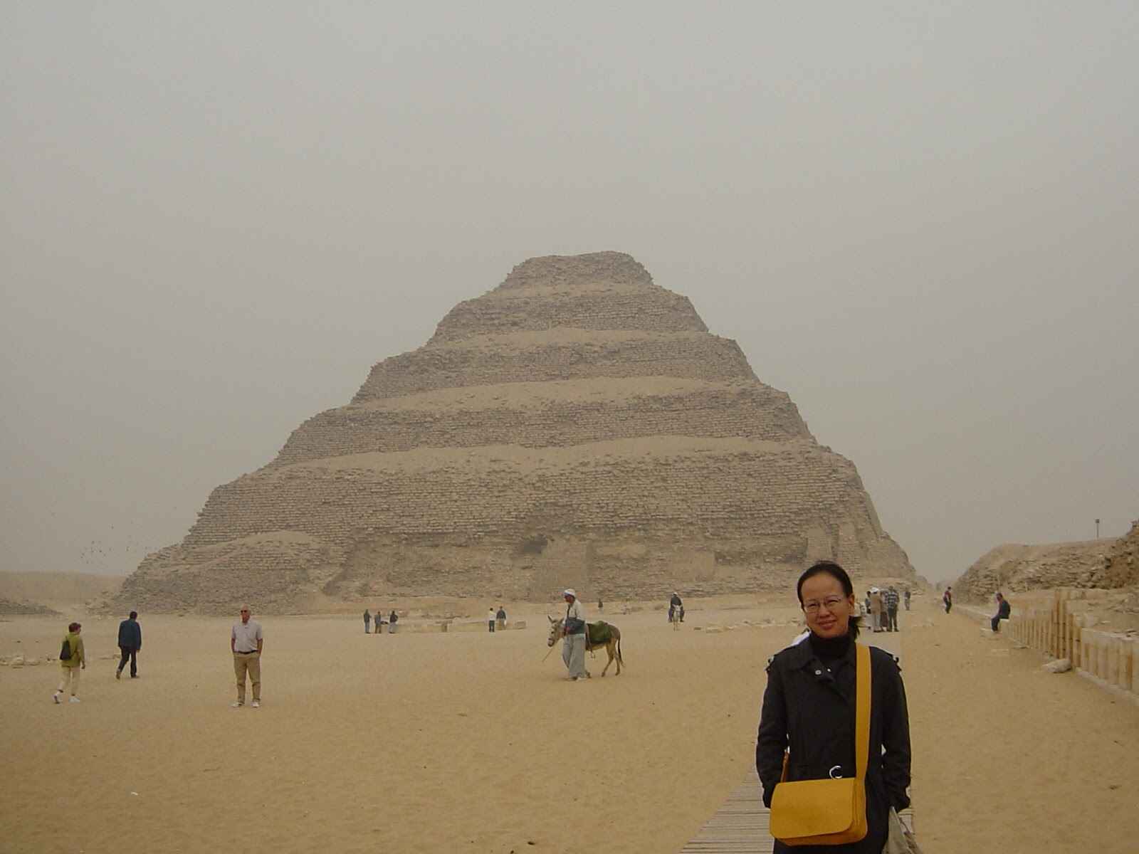 金字塔景點 : 沙卡拉 Saqqara —— 金字塔的始祖