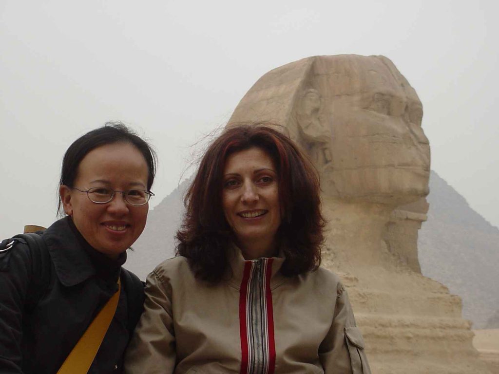 人面獅身像 Sphinx:已知最古老在尼羅河河谷中發現最大的一座的紀念雕像。面向東方太陽昇起之處,象徵著獅子的力量及古埃及最高統治者的智慧和權利。