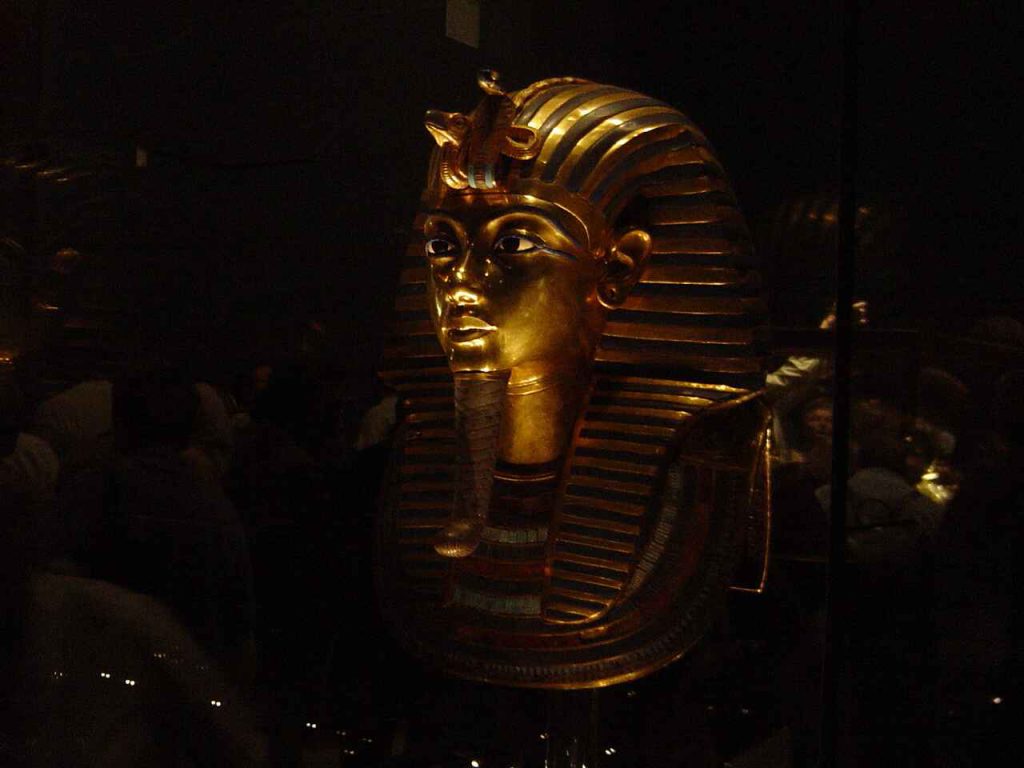博物館 : 舉世聞名的圖坦卡門 Tutankhamun 的黃金面具