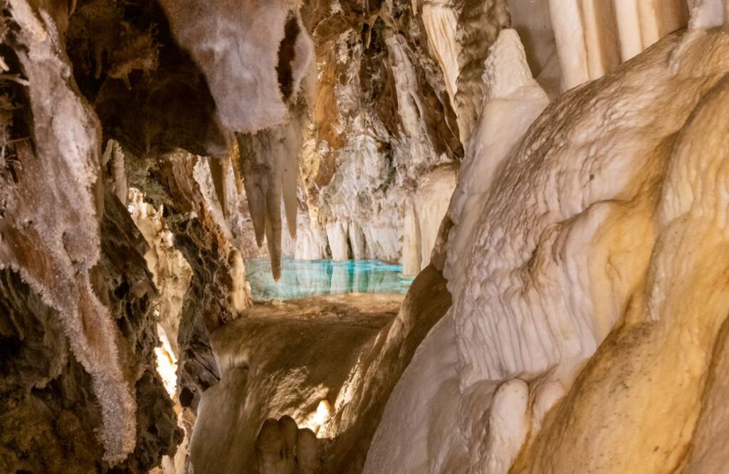奇觀洞穴 Gruta de las Maravillas