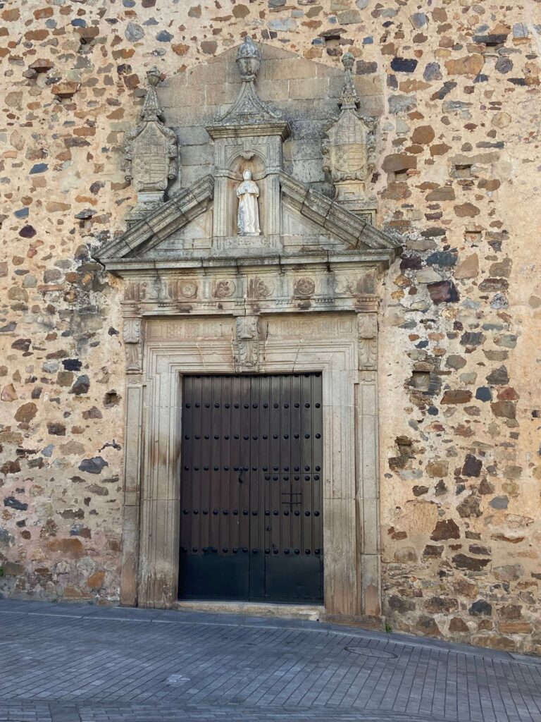 卡塞雷斯 Cáceres 羅馬時代重要的通行地與軍事、運輸、商旅的必經之地