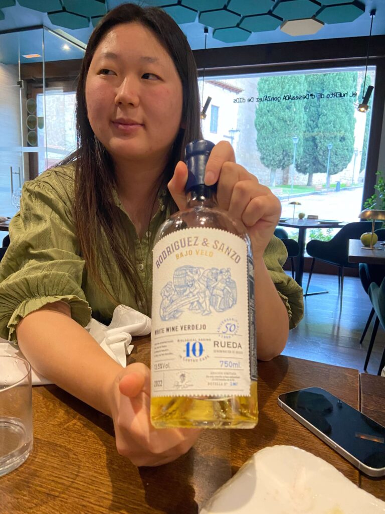 美酒配佳餚