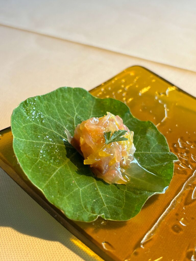 主餐也以海鮮、魚類、豆類爲主,變化多端。視覺、味覺完美搭配