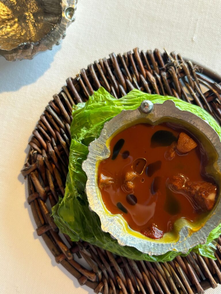主餐也以海鮮、魚類、豆類爲主,變化多端。視覺、味覺完美搭配